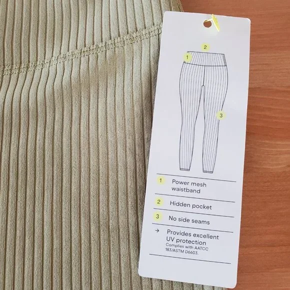 All in Motion - Women's Ultra High-Rise Rib Leggings  Olive Green Size M Reg - Picture 4 of 13